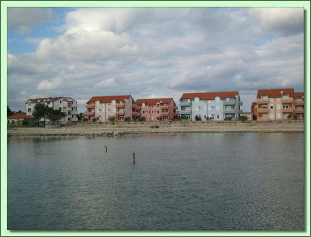 Apartment On The Beach Srima Extérieur photo